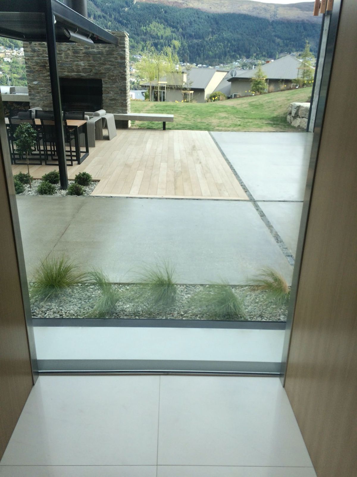 Home lift with view to the garden